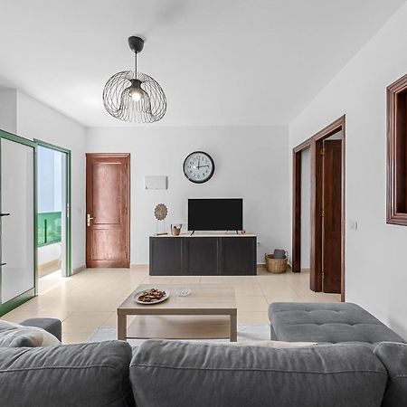 Home2Book Charming Apartment Tinajo, Wifi Ла-Санта Экстерьер фото